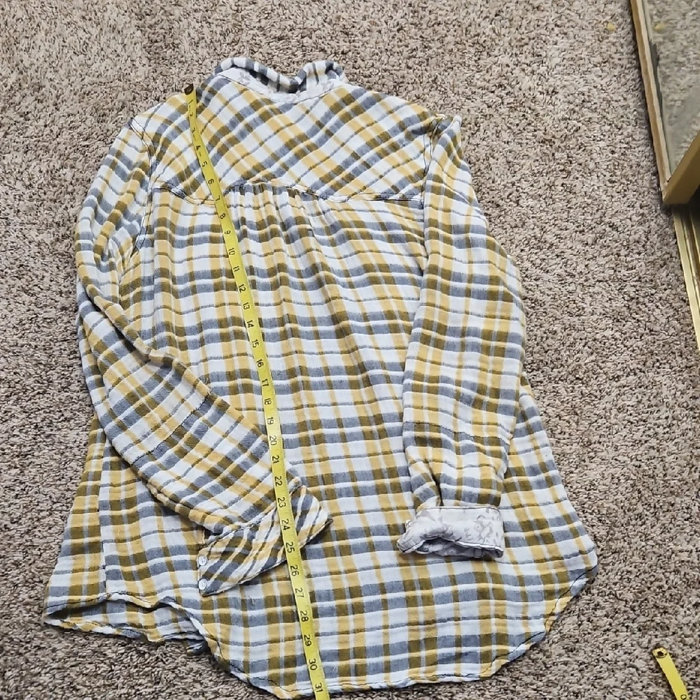 Plaid Button-Up Shirt in Yellow and Gray - Picture 9 of 10